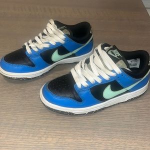 Youth Nike Dunks low